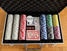 GAMES PLANET Pokerkoffer mit 300 Laser-Chips / Poker