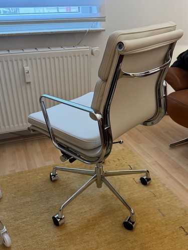Bürostuhl nach dem - , eames