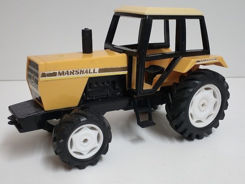Marshall 852 traktor - 852,