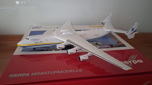 Flugzeugmodell antonov - flugzeugmodell,