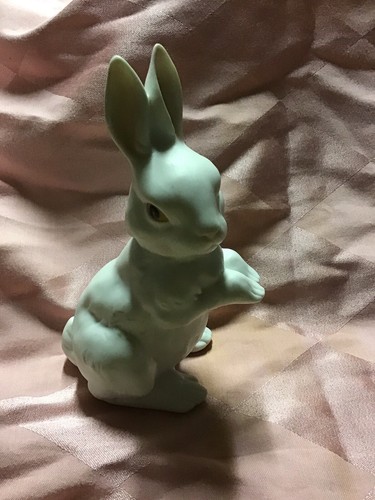 Stehender hase von rosenthal - stehender,