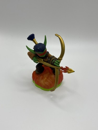 Skylander flameslinger spyro - flameslinger, spyro's