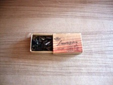 26 Lineatorfedern Markant für