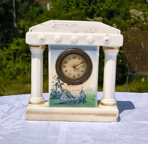 Alte kleine keramik - kleine, säulenuhr