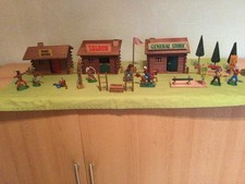 DDR Spielzeug VERO Holzspielzeug Western Fort, Indianer, Cowboys, Reiter