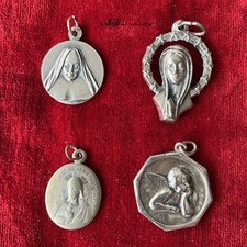 4 alte religiöse Anhänger - silbern
