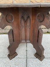 Alter Neo Gotik Beistelltisch Holz geschnitzt Löwenfüße Antik Sakral Kirche