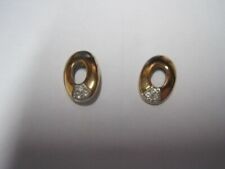 Ohrstecker mit 3  hellen Steinchen, 333 er Gold gestempelt