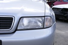 Audi A4 B5 Scheinwerfer mit Blinker vorne links Valeo