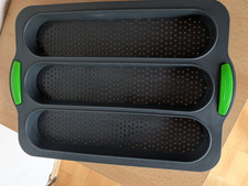 Silikon-Brotform: Baguette-Backform mit 3 Schlitzen, flexibles