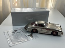 Märklin 1952 Mercedes-Benz 300 SL 10 x 33,5 x 12 cm. Mit Zertifikat & OVP. Top Z