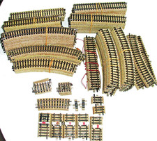 Märklin -  98 x Metall Gleise Konvolut HO - in sehr gutem Zustand