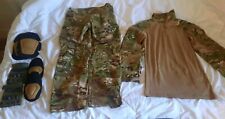 sehr gut erh. Militäranzug inkl. neuer Handschuhe und Gürtel