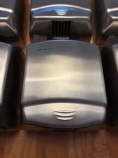 Air-Wolf Warmluft-Händetrockner mit Sensor  Typ: M99ACS (Edelstahl)