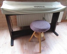 Yamaha Clavinova YP-40