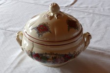 Sarreguemines Obernai Deckel-Terrine groß