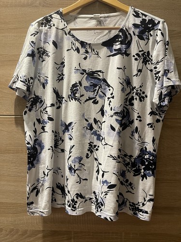 Blaues shirt mit - blaues,