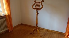 Notenständer - Lyra / Harfen Form - gedrechseltes Massivholz