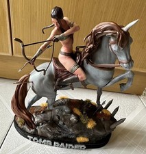 Tomb raider resin figure 23 - tomb,