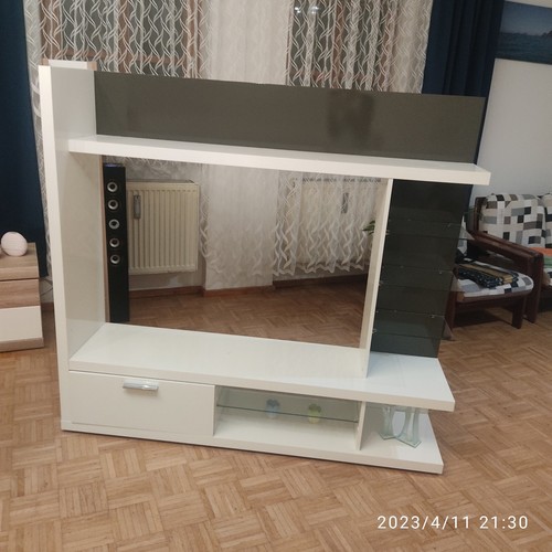 Schrank - tv,