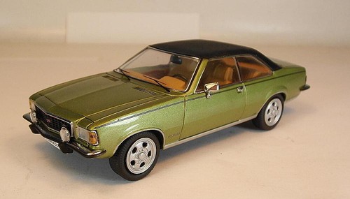 Schuco opel commodore - schuco, b