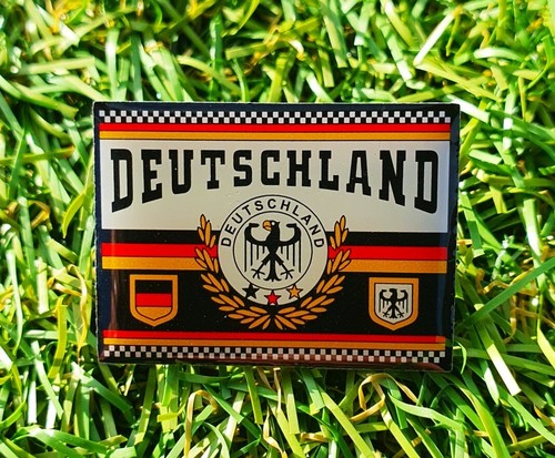 Germany pin laurebeer - pin, cowl
