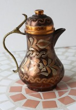 Antike Kupferkanne mit Deckel