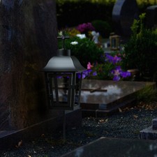 Grablaterne Grablicht 2