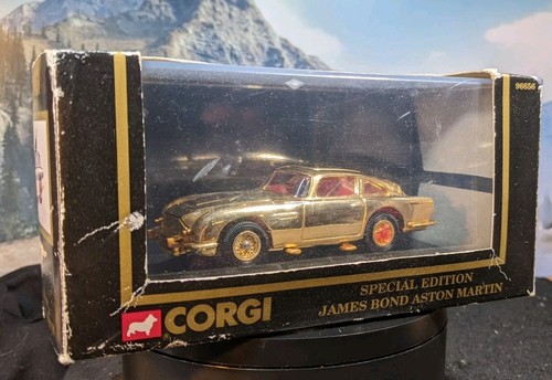 Corgi 96656 james bond - bond, aston