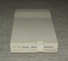 Commodore 1571 Disk Drive sehr guter Zustand voll funktionsfähig 128er 64er CP/M