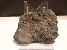 gediegen Wismut in Skutterudit