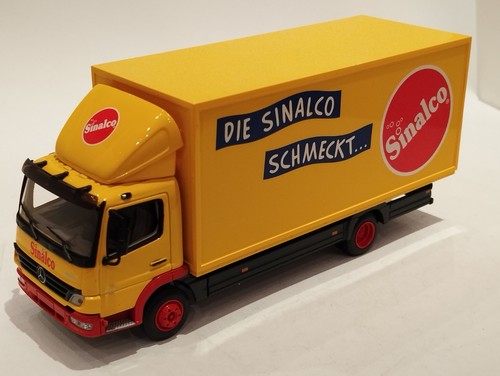 Minichamps atego koffer - mb,