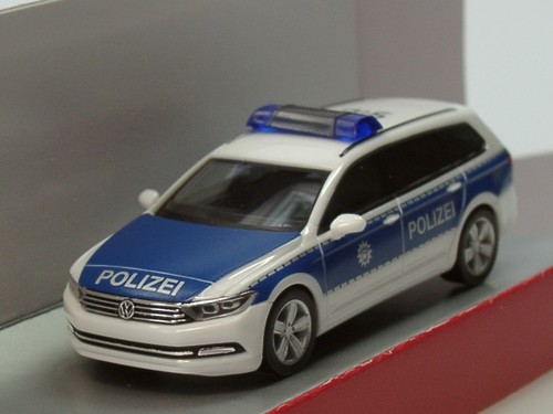 Herpa passat variant b8 - herpa,
