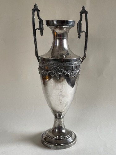 Amphorenvase metall und - metall,