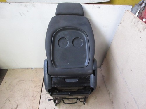 Sitz hinten mitte links 3 - sitz,