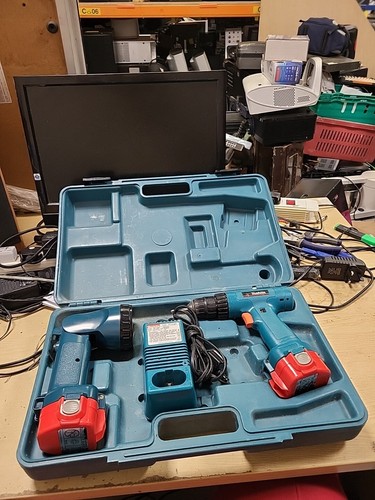 Makita 6223d cordless - cordless, drill