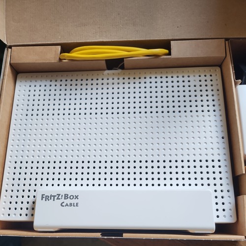 Fritz box 6590 - cable, wlan