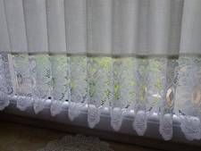 Scheibengardine 1ne Tolle mit hoher Spitze