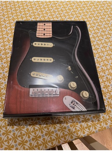 Neu fender geladen - fender,