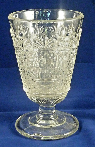 Preßglas becher fußbecher - /,