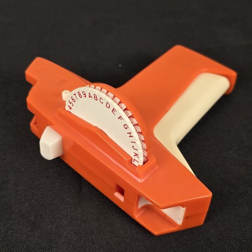 Dymo label maker - dymo,