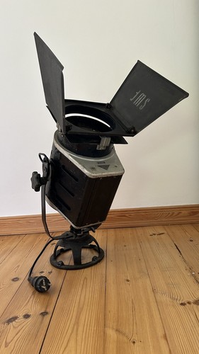 Weinet 36 film - weinet, film-/