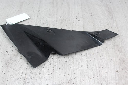 Verkleidung vorn unten rechts
