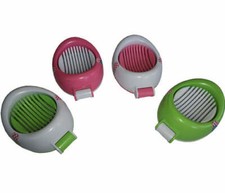 Eierschneider Eierteiler aus Kunststoff