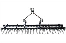 Rechen Traktor Rasenstriegel