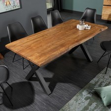 Massiver Esstisch MAMMUT