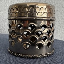 Metalldose, rund, silber oder versilbert???? Handarbeit