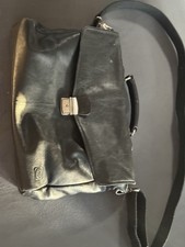 HAMA Leder-Umhängetasche Schwarz – Business Messenger Bag mit Laptopfach