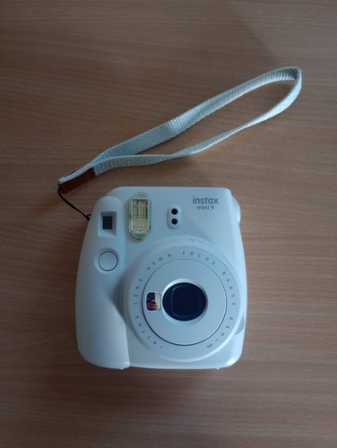 Fuji instax mini - fuji,