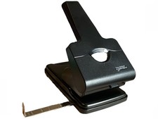 großer Bürolocher mit 63